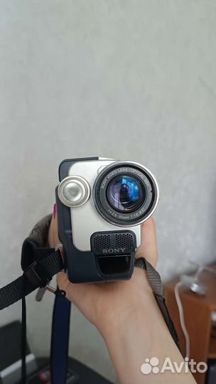 Видеокамера sony