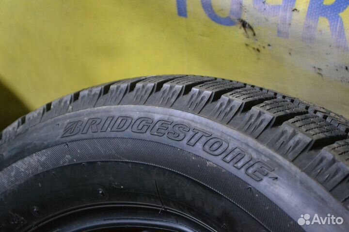 Bridgestone Blizzak VRX2 205/60 R16