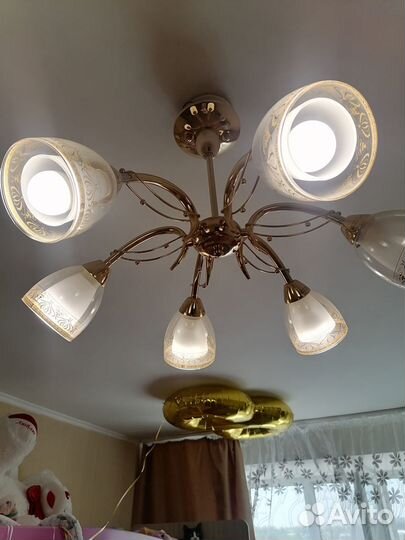 Люстра б/у
