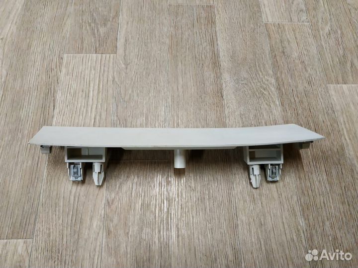 Накладка стойки крыши задней правой Ford Focus III