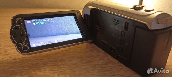 Видеокамера panasonic hc v100