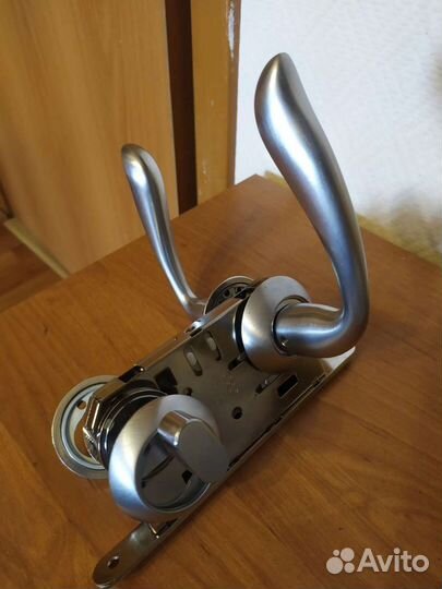 Замок врезной