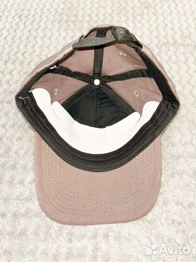 Новая кепка Stone Island