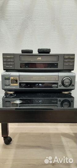 Видеомагнитофон sony и JVC