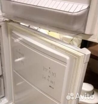 Резинка для холодильника AEG RCB 63426 TX