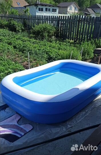 Надувной бассейн