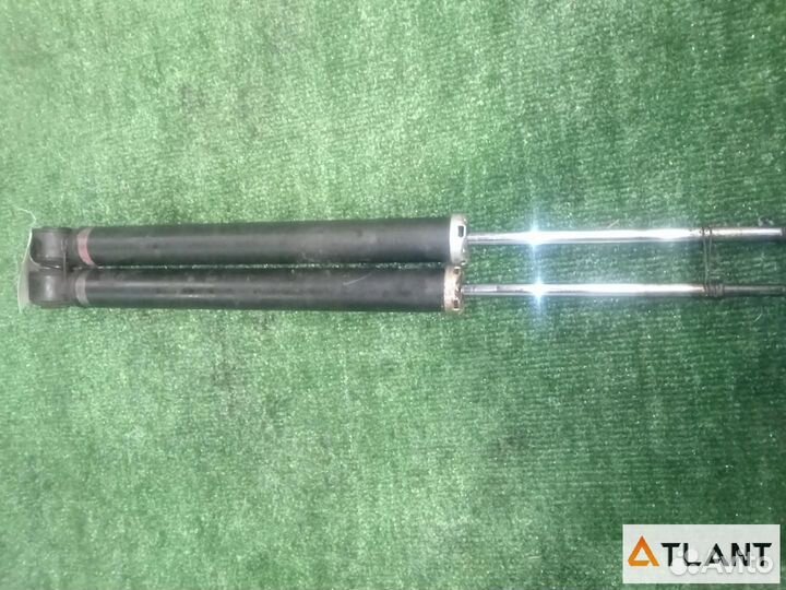 Амортизатор задний toyota IST