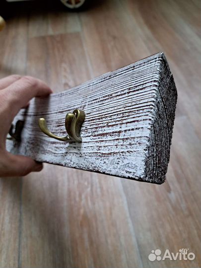 Ключница,вешалка настенная из массива сосны