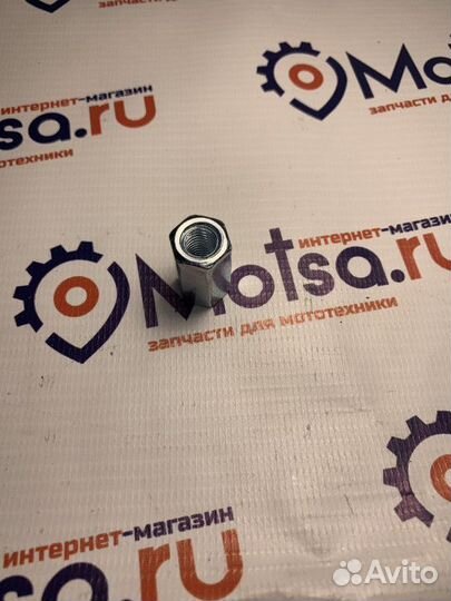 Гайка Буран высокая на шпильку картера