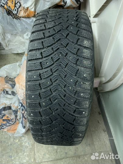 Michelin X-Ice North 2 235/55 R17