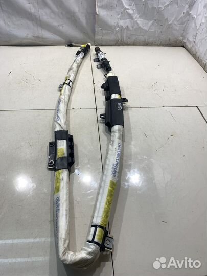 Боковая подушка безопасности (шторка) (левая)