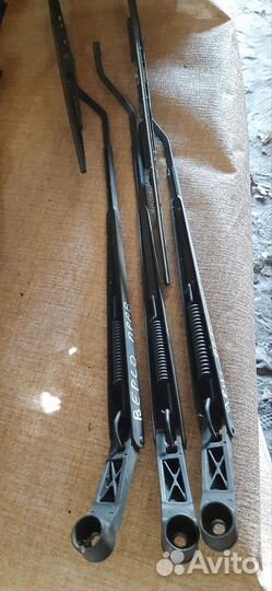 Поводок дворника Тойота Ярис Версо