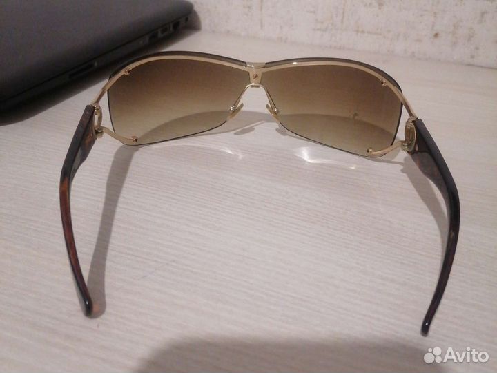 Солнечные очки Gucci женские