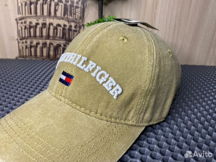 Бейсболка Tommy Hilfiger бежевая