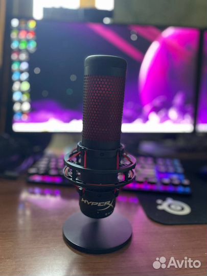 Микрофон HyperX QuadCast RED