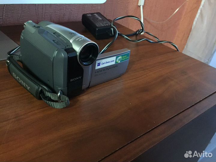 Видеокамера sony