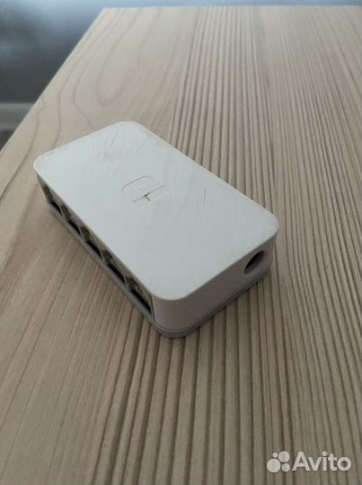 Коммутатор D link des-1005A