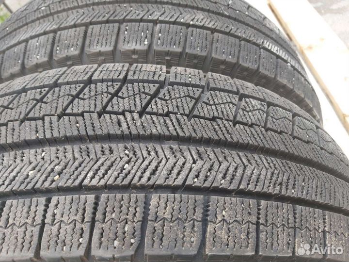 Bridgestone Blizzak VRX 65/65 R15