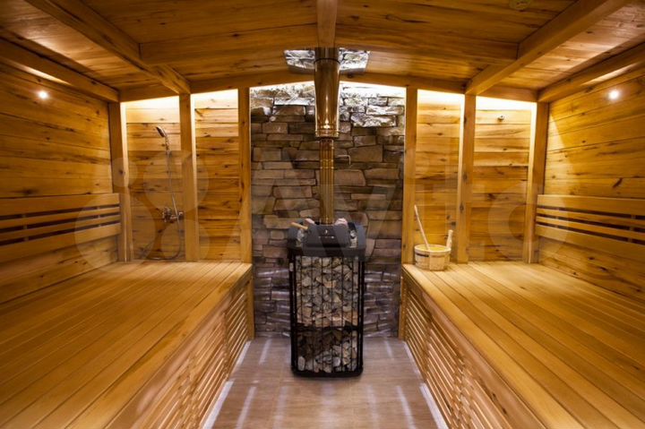 Коттедж 200 м² на участке 12 га