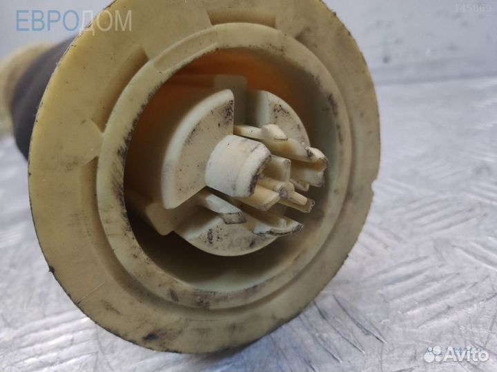 Пневмоамортизатор / пневмостойка задний на BMW F11 LCI s1144790