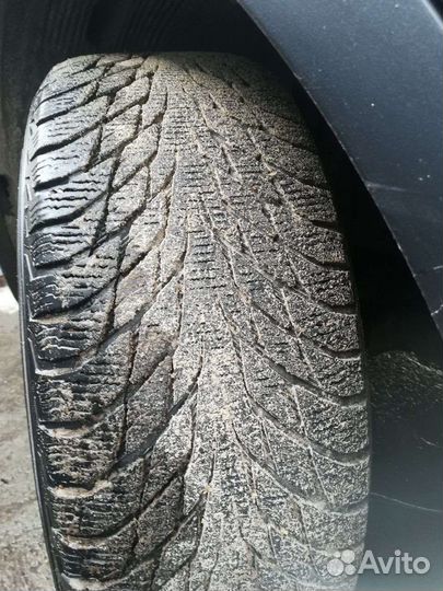 Nokian Tyres Hakkapeliitta R2 235/55 R17