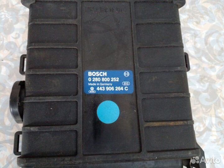 Блок управления двигателем Audi 100 С4 1993