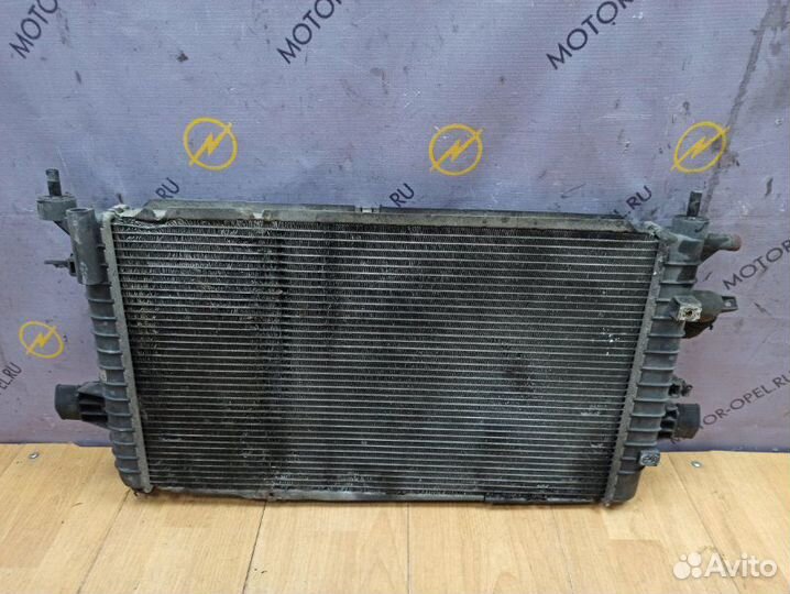 Радиатор двс Opel Astra H Z19DTH 2006