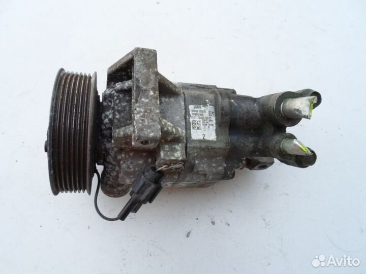 Nissan Note E11 компресор кондицинера