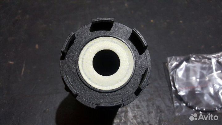 Масляный фильтр Audi 4.2 FSI