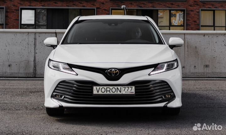 Аренда toyota Camry XV70 (2017—2021) от одной минуты в Москве