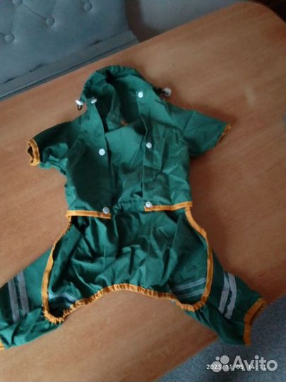 Дождевик для маленькой собаки