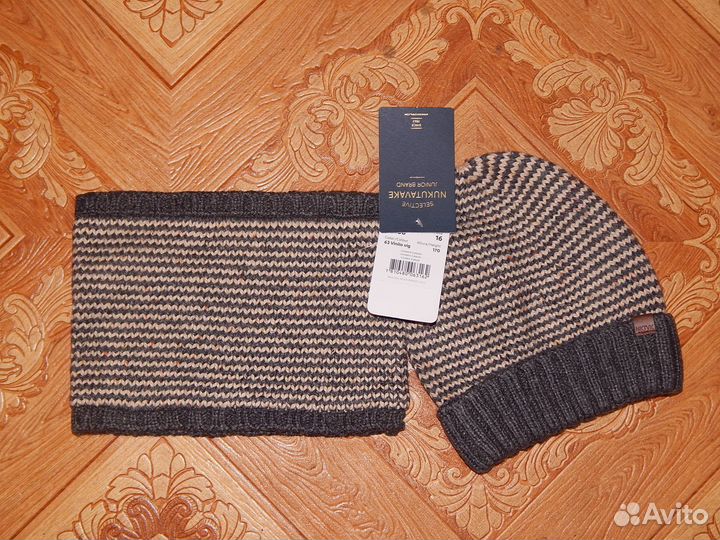 Шапки детские новые 5 шт