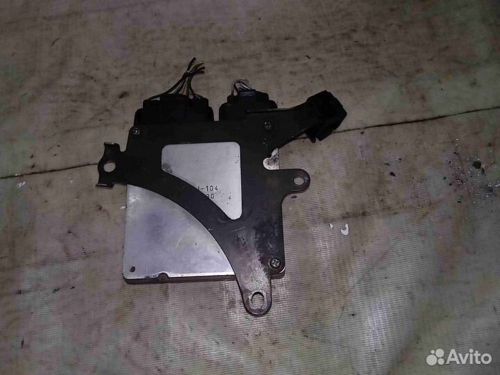 Блок управления форсунками Toyota Land Cruiser Pra