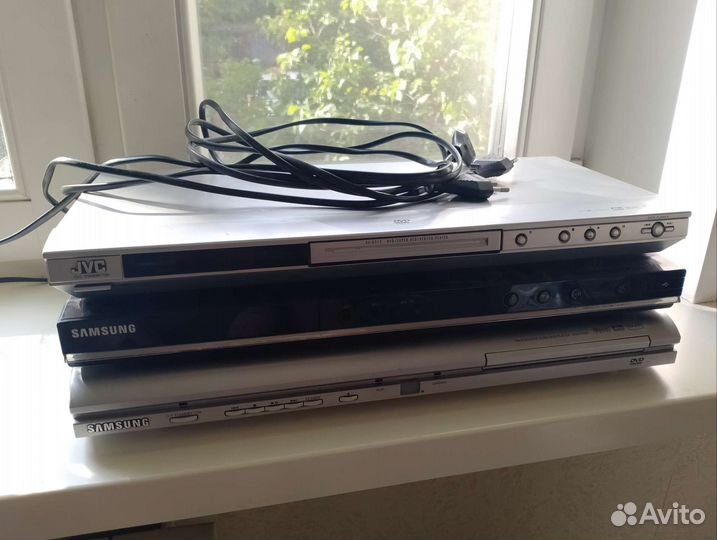3 DVD плеера