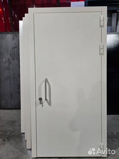 Металлическая дверь. Доставка/Монтаж/Установка