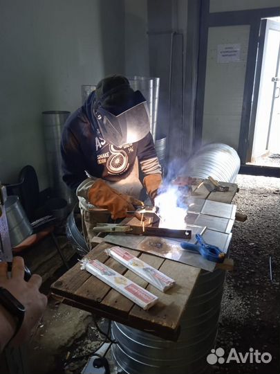 Разнорабочий,сварщик