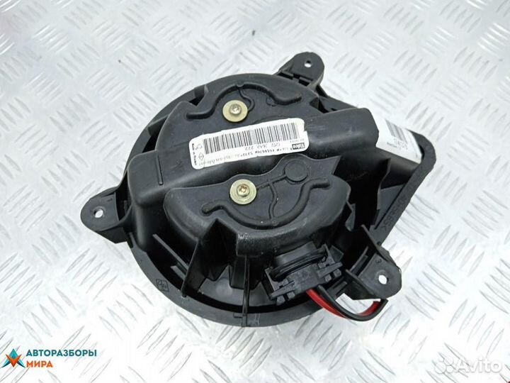 Моторчик печки Renault Scenic рест. 2003