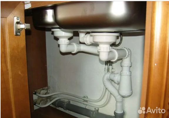 Сантехник. Услуги сантехника. Ремонт сантехники