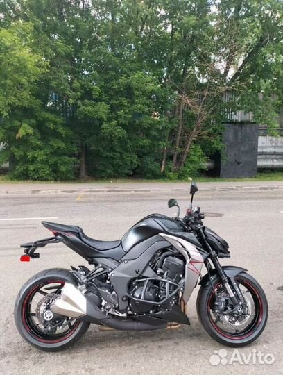 Мотоцико Kawasaki z 1000