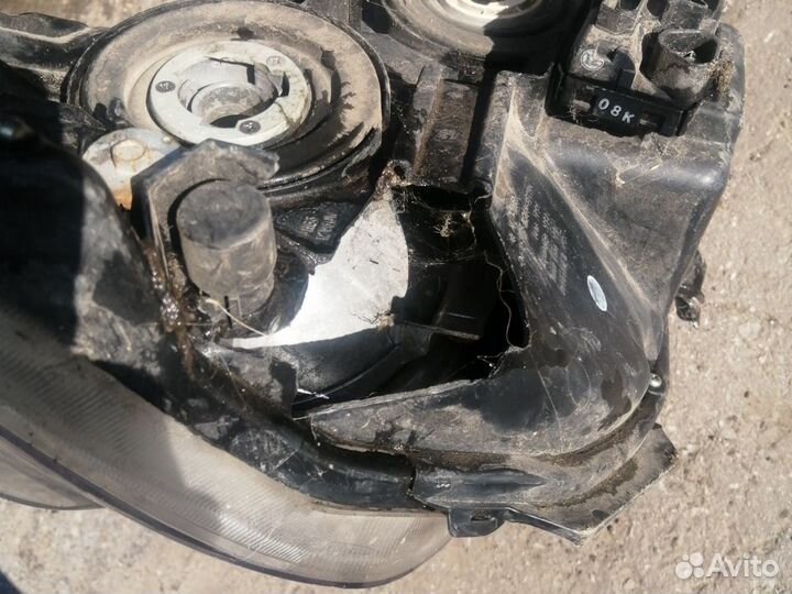 Фара передняя левая Toyota Land Cruiser Prado 150