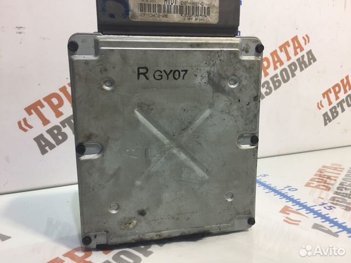 Мазда MPV Блок управления двигателем