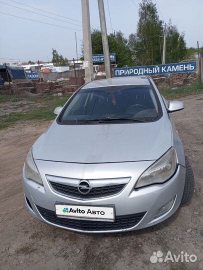 Opel Astra 1.6 AT, 2011, 229 000 км