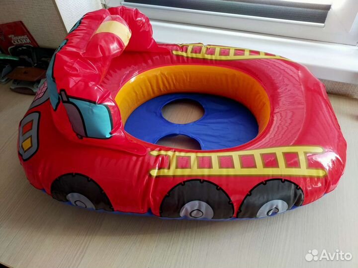 Круг и матрасик для купания