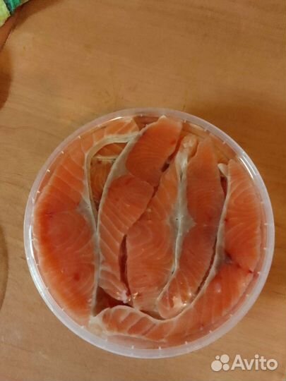 Красная рыбка семужного посола