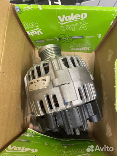 Генератор 439538 Valeo