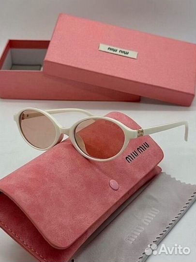 Солнцезащитные очки miu miu овальные