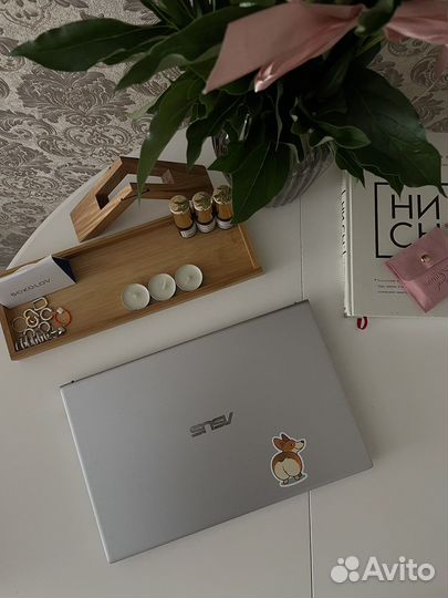 Asus vivobook 14