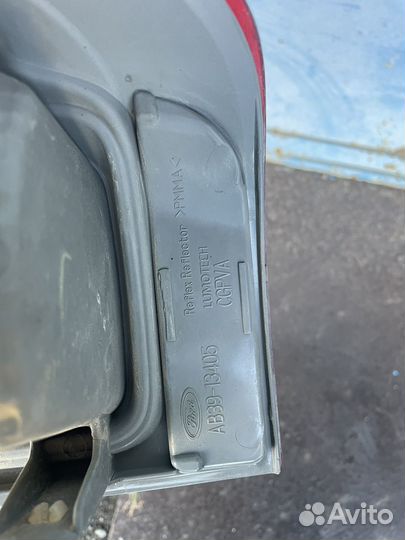 Фонарь задний левый