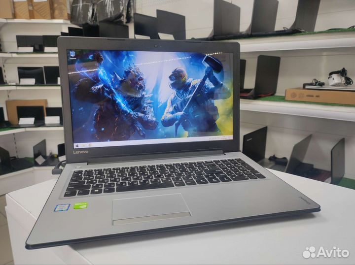 Отличный ноут Lenovo i3-6006U GT920M 6Gb озу