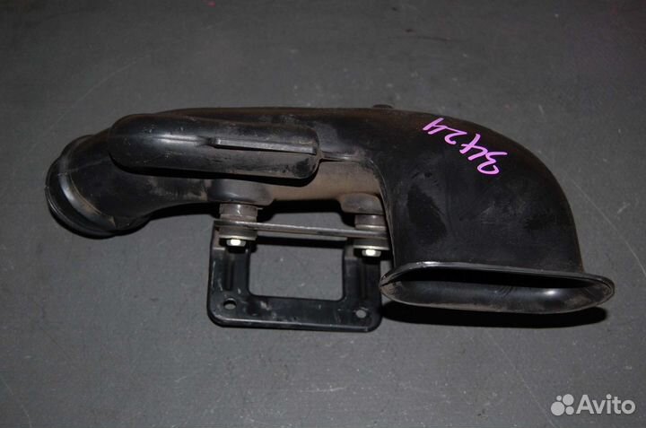 Патрубок воздушного фильтра